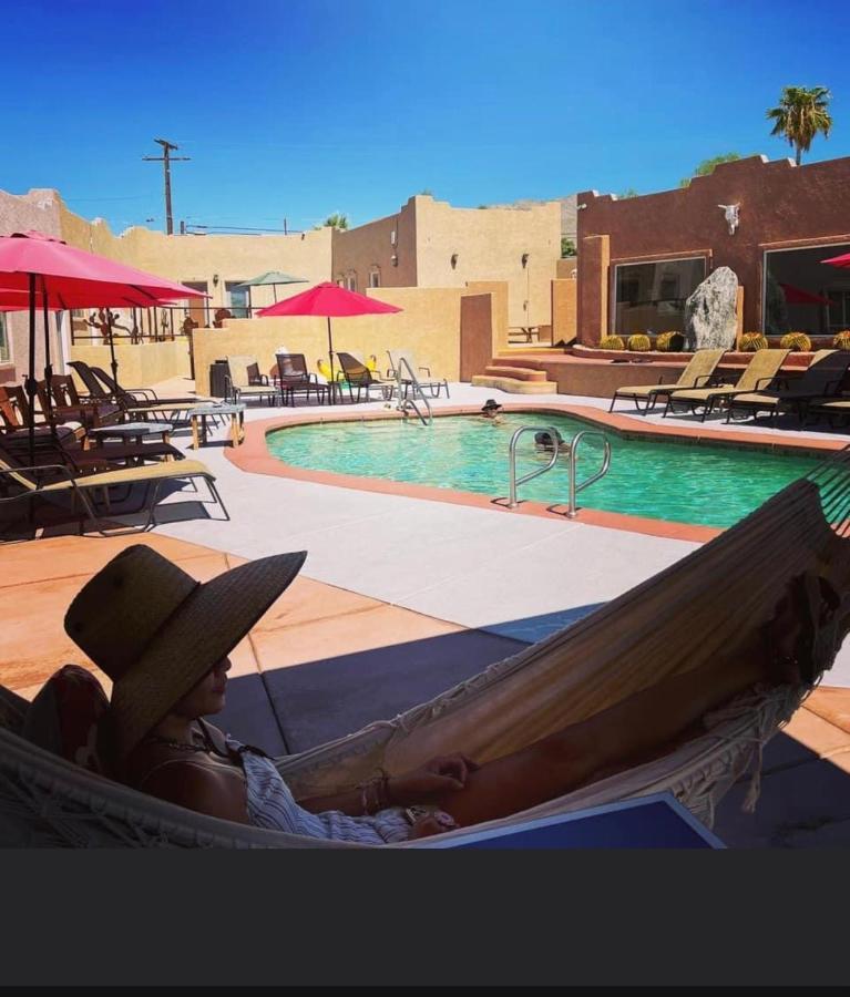 Mi Kasa Hot Springs 420,Adults Only, Clothing Optional Hotel Desert Hot Springs Eksteriør billede
