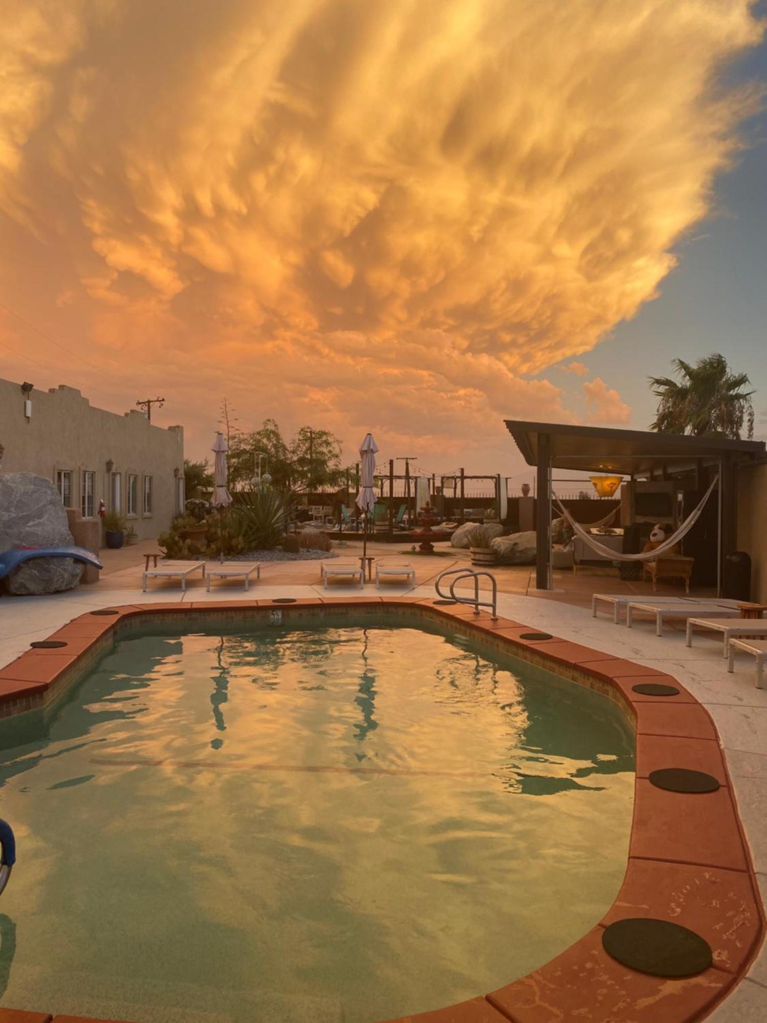 Mi Kasa Hot Springs 420,Adults Only, Clothing Optional Hotel Desert Hot Springs Eksteriør billede