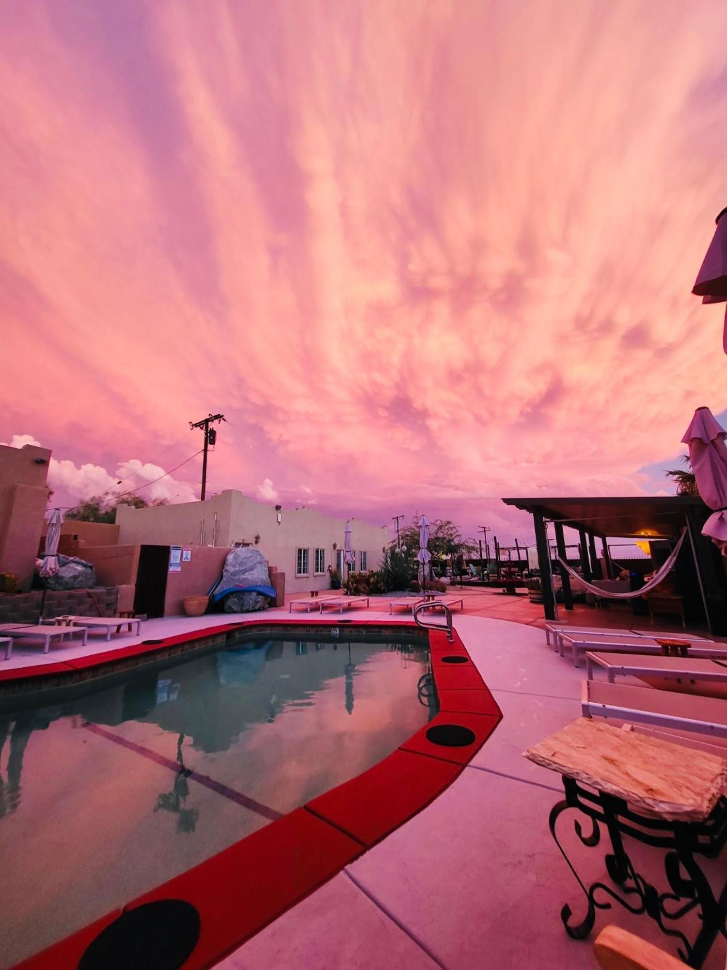 Mi Kasa Hot Springs 420,Adults Only, Clothing Optional Hotel Desert Hot Springs Eksteriør billede
