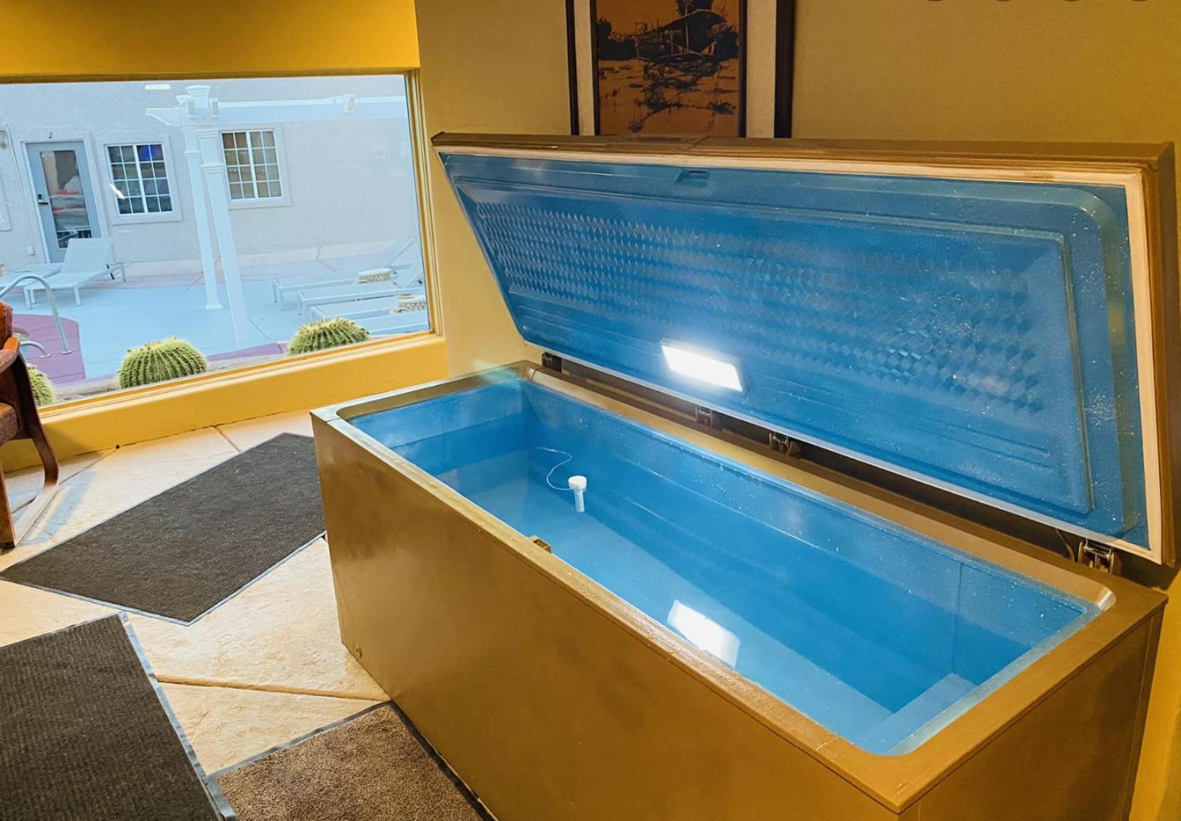 Mi Kasa Hot Springs 420,Adults Only, Clothing Optional Hotel Desert Hot Springs Eksteriør billede