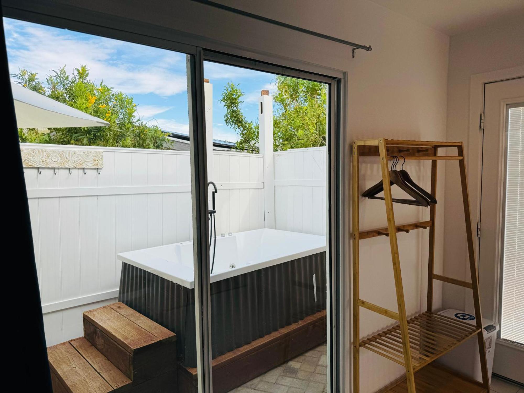 Mi Kasa Hot Springs 420,Adults Only, Clothing Optional Hotel Desert Hot Springs Værelse billede