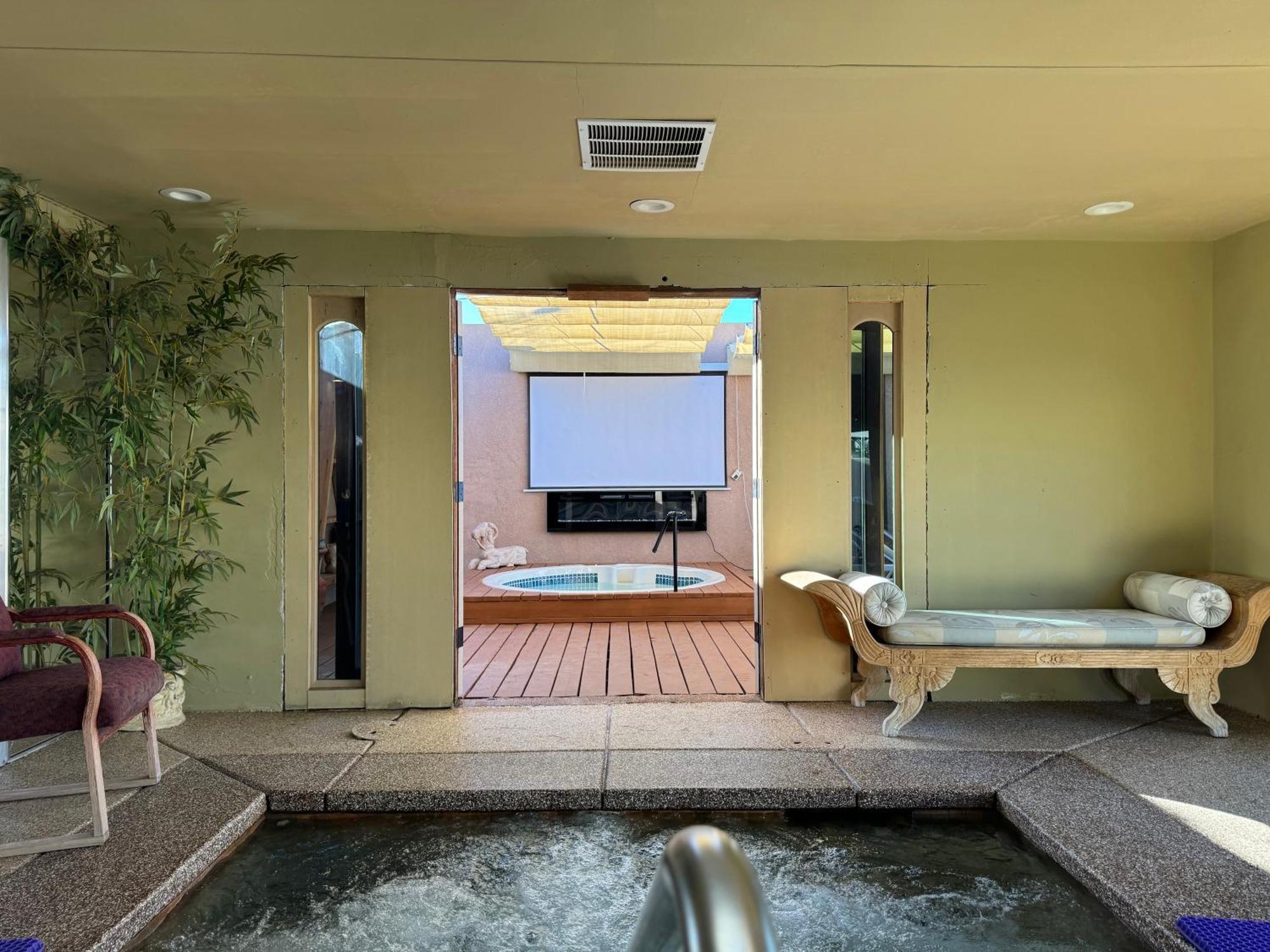 Mi Kasa Hot Springs 420,Adults Only, Clothing Optional Hotel Desert Hot Springs Eksteriør billede