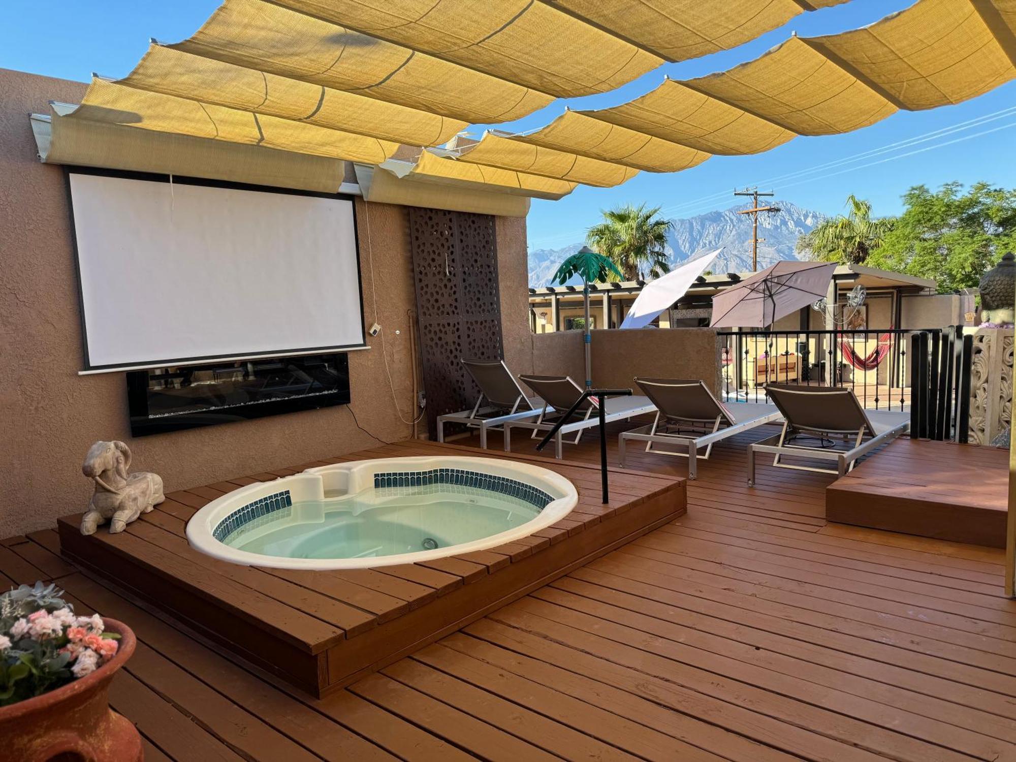 Mi Kasa Hot Springs 420,Adults Only, Clothing Optional Hotel Desert Hot Springs Eksteriør billede